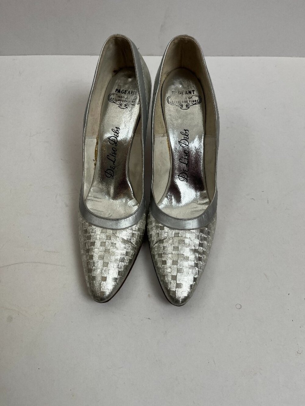 Vintage Deliso Debs Silver Matallic Finish Party Heels